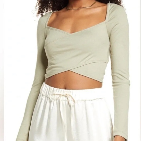 4th & Reckless Light Green Long Sleeve Crossover Crop Top - Women size XL - Picture 1 of 6